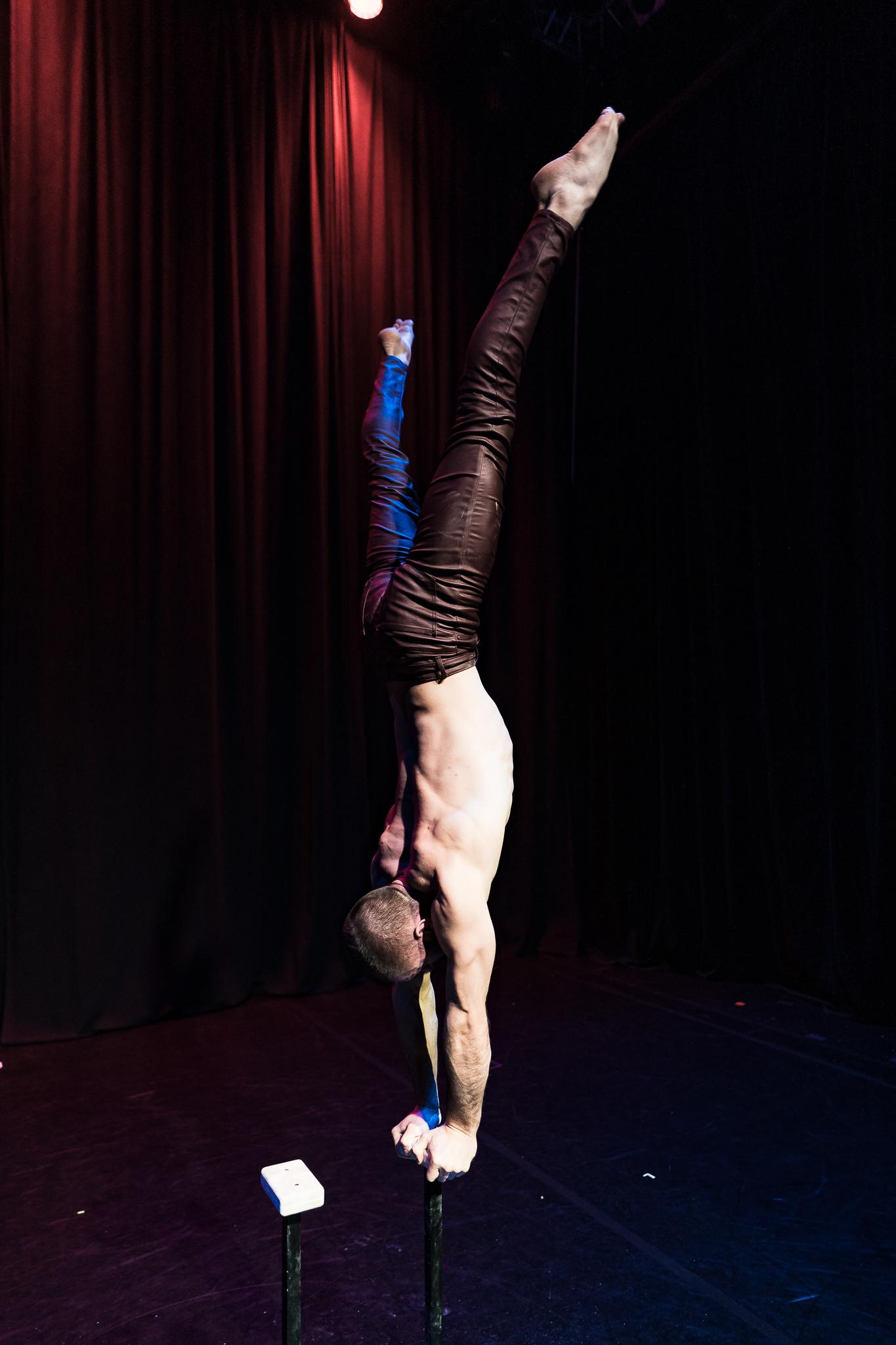 Handstand